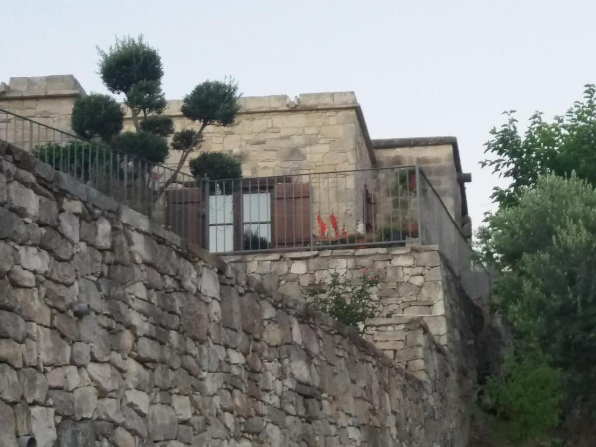 Georgia'S House Bed and Breakfast Fyti Buitenkant foto